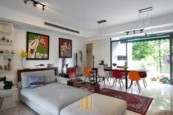 Latitude (D10), Condominium #499788721